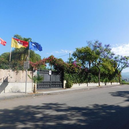 Villa Delle Vacanze 菲乌梅弗雷多·迪·希西尔 外观 照片