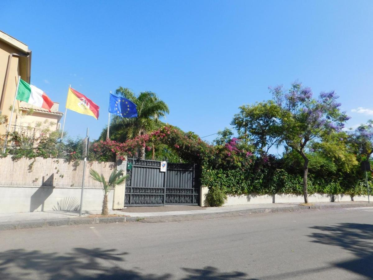 Villa Delle Vacanze 菲乌梅弗雷多·迪·希西尔 外观 照片