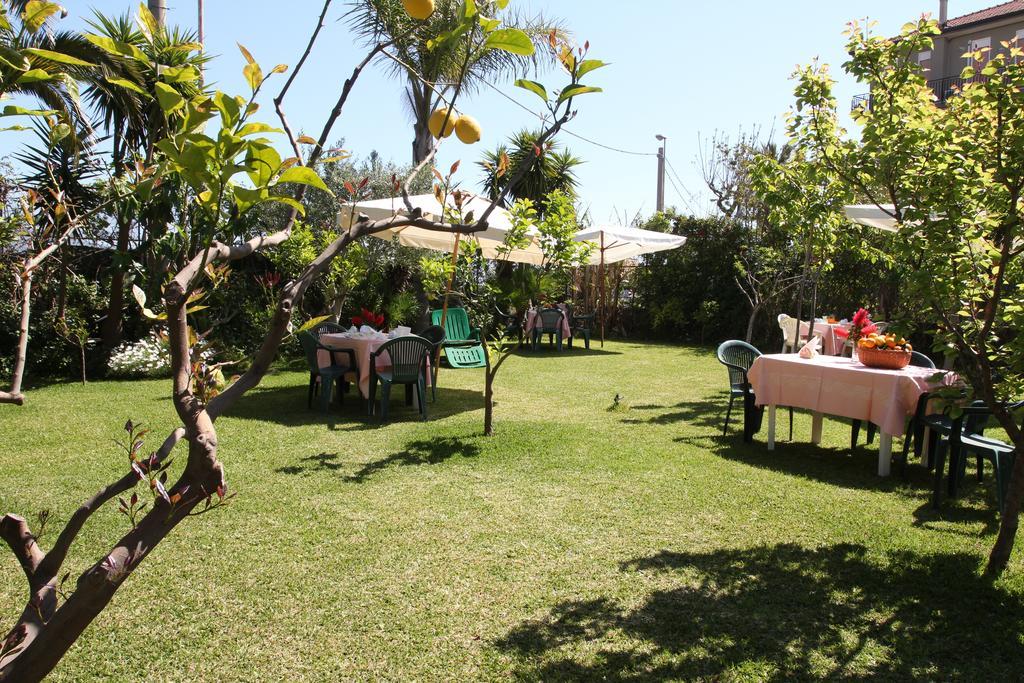 Villa Delle Vacanze 菲乌梅弗雷多·迪·希西尔 外观 照片
